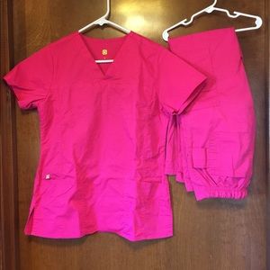 WonderWink Pink Small Scrub Set